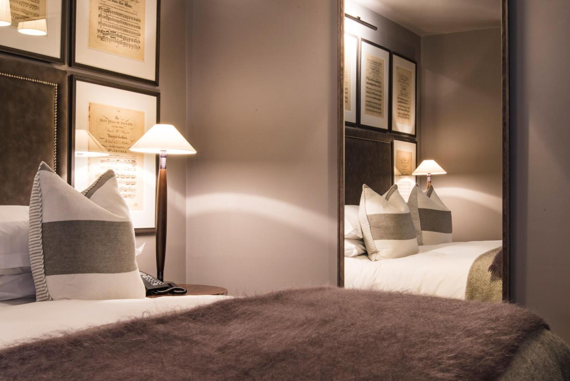 Dakota Leeds Hotel Leeds  Ngoại thất bức ảnh A bedroom at the hotel
