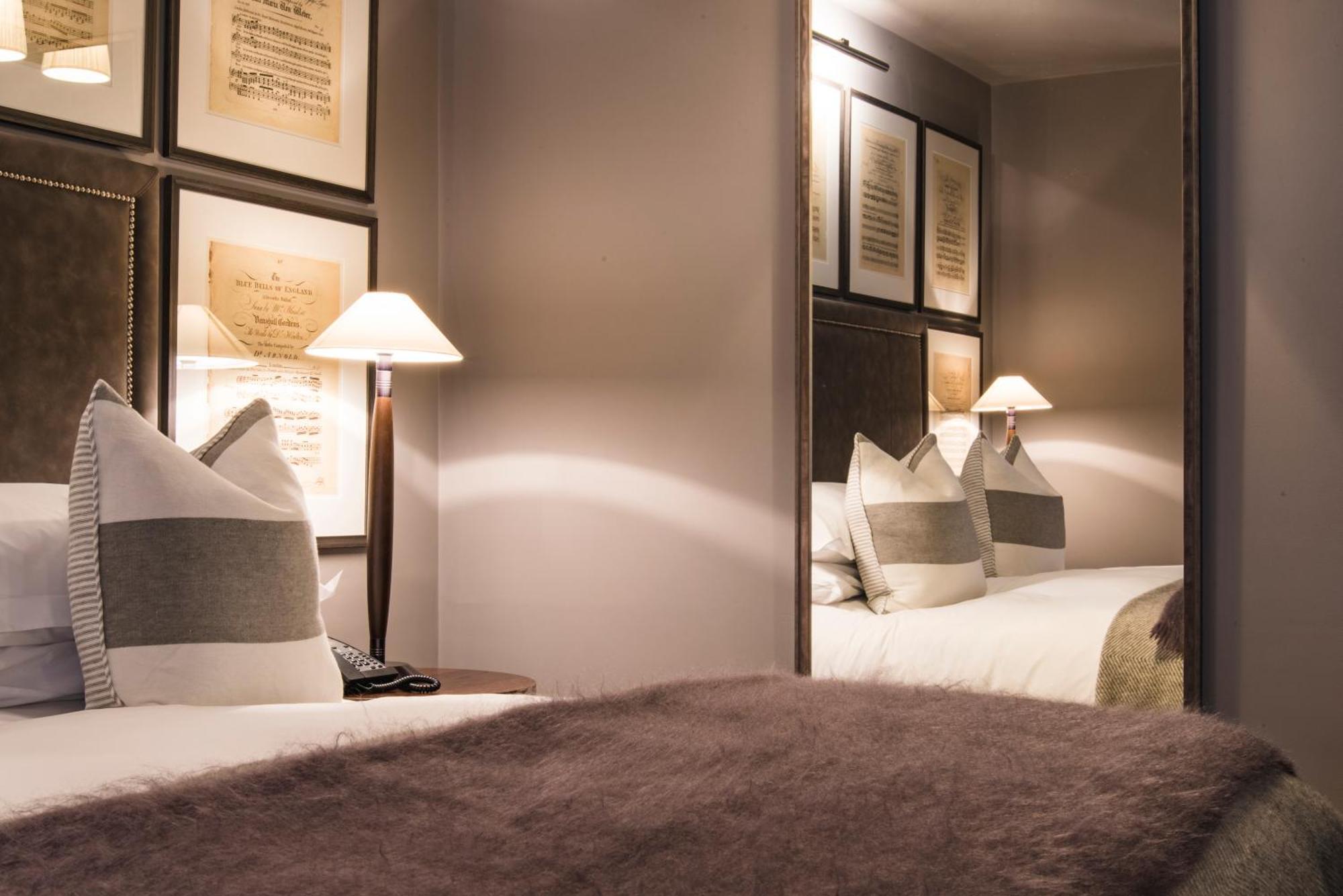 Dakota Leeds Hotel Leeds  Ngoại thất bức ảnh A bedroom at the hotel